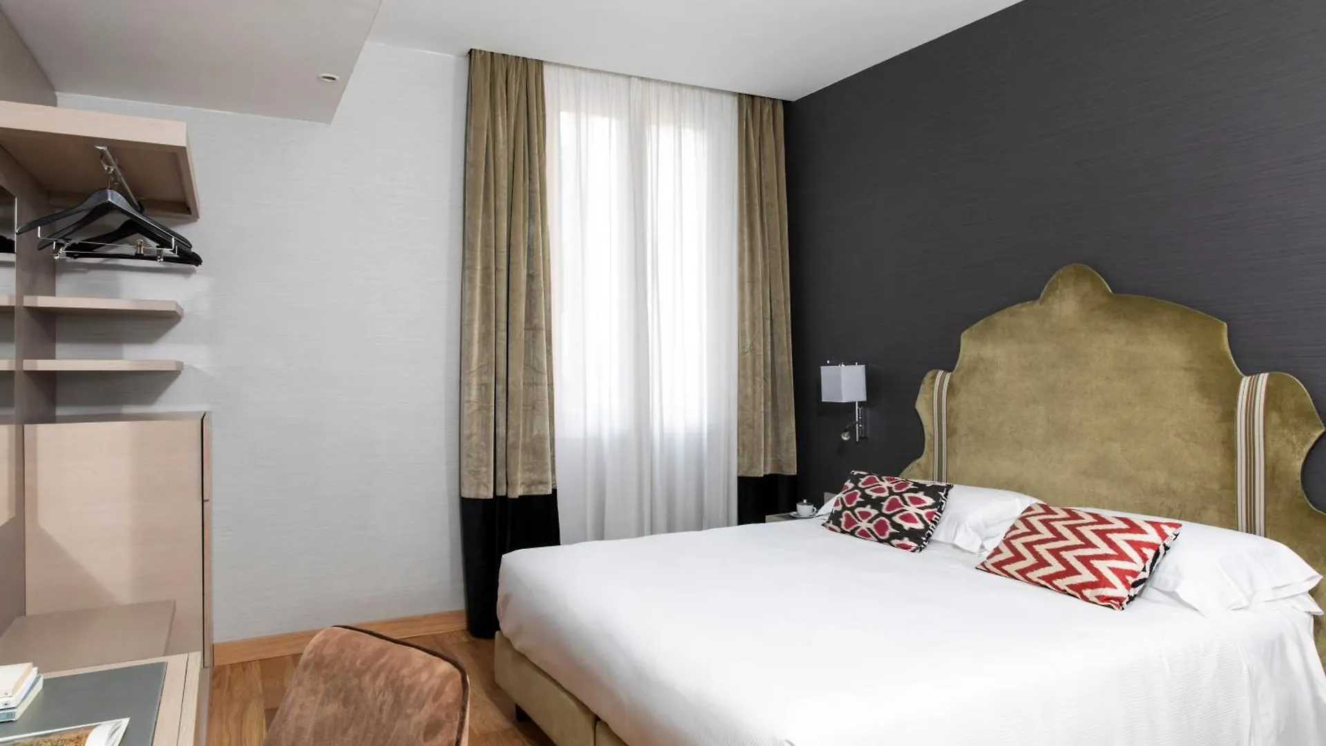 ***  Hotel Adriano Rooftop Rome Italy