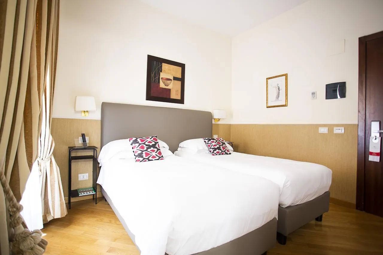 Hotel Adriano Rooftop Rome 3*,